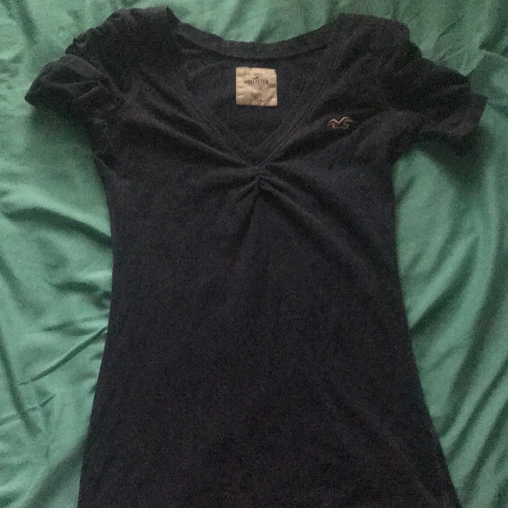 Hollister top